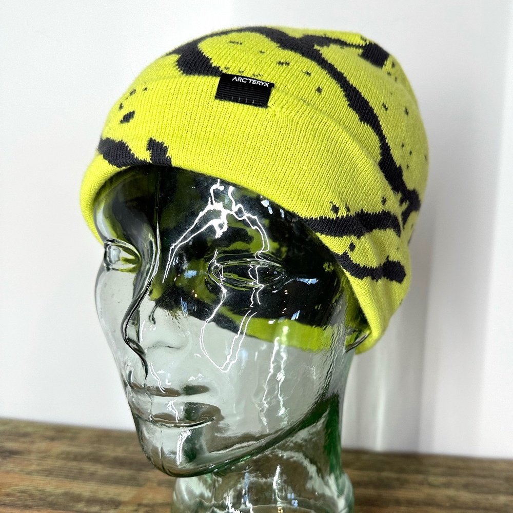 ARCTERYX beanie • RARE retro 90s style • SMALL green yellow • ARC'TERYX hat